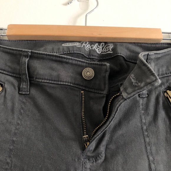Old navy rockstar zip pocket pants - Picture 7 of 8
